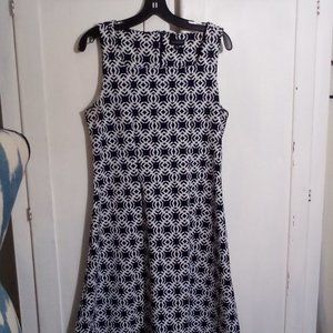 Limited black and white dress size 8